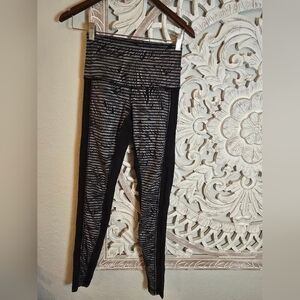 Lululemon Women's Wunder Under Luxtreme Roll Down Palm Stripe Leggings 4